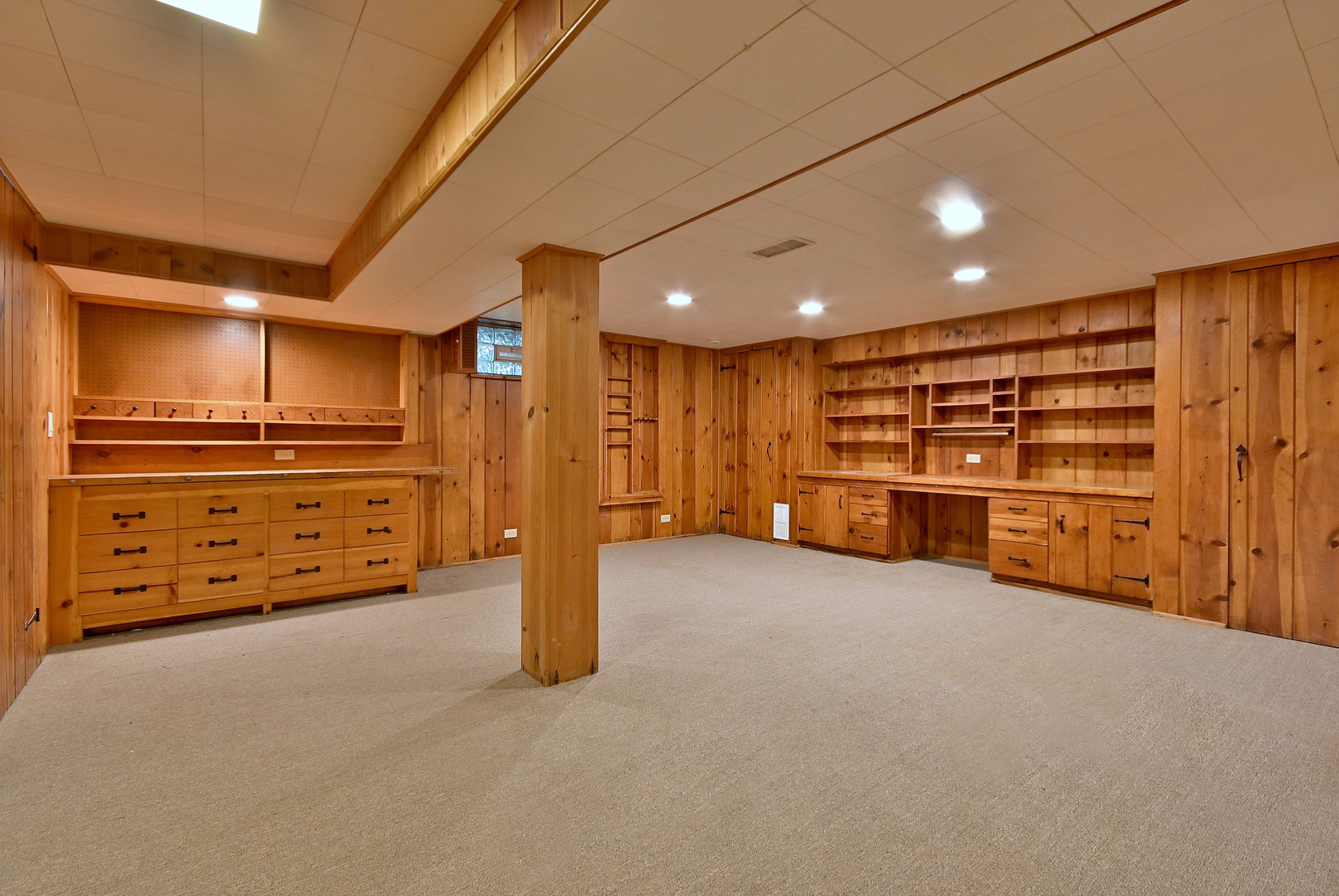 1001 S Edgewood Avenue