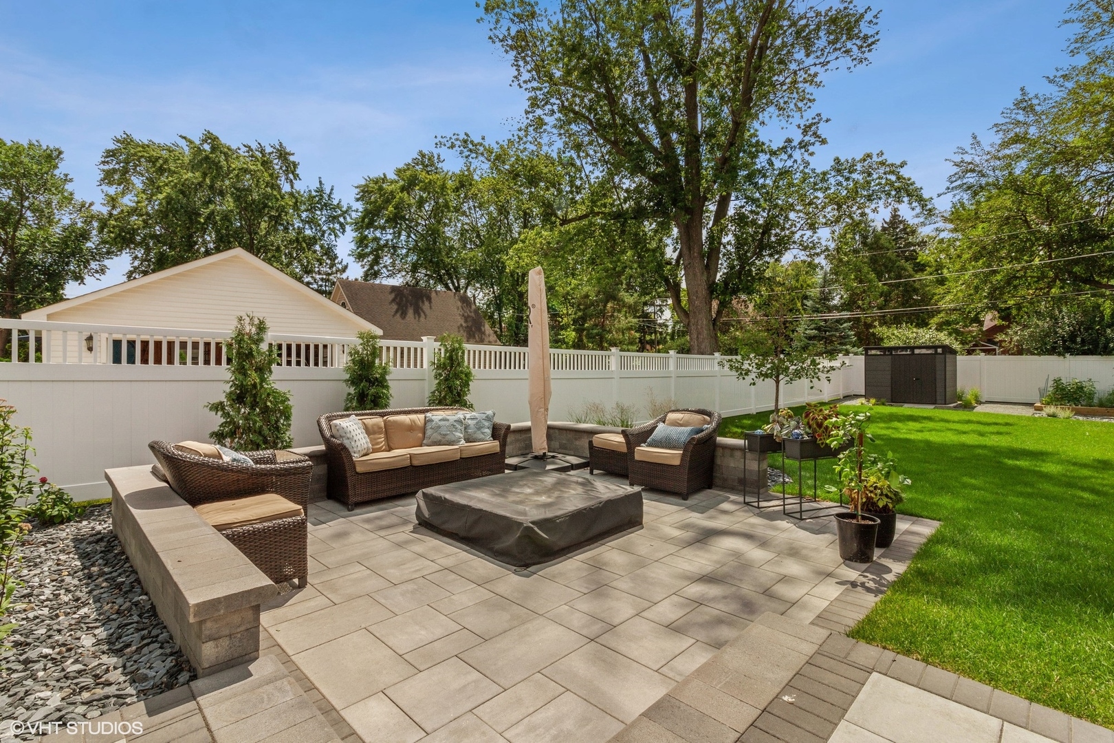 497 S Stratford Avenue