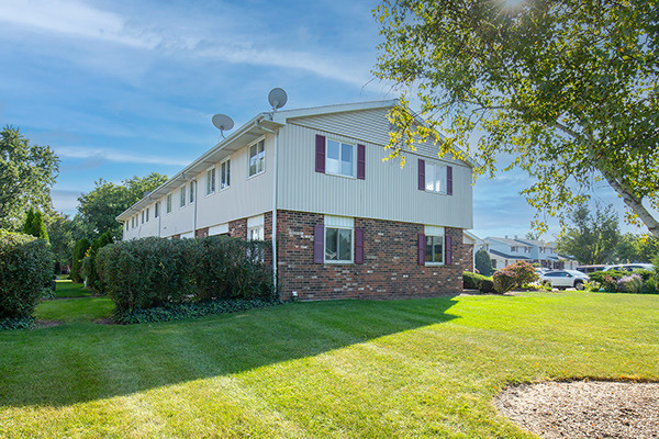 1643 Castbourne Court