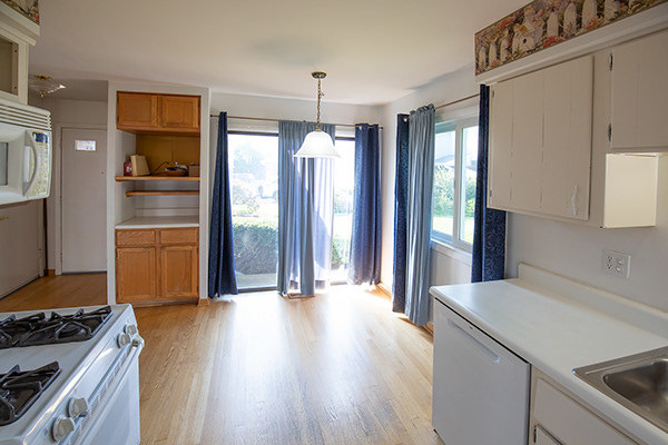 1643 Castbourne Court