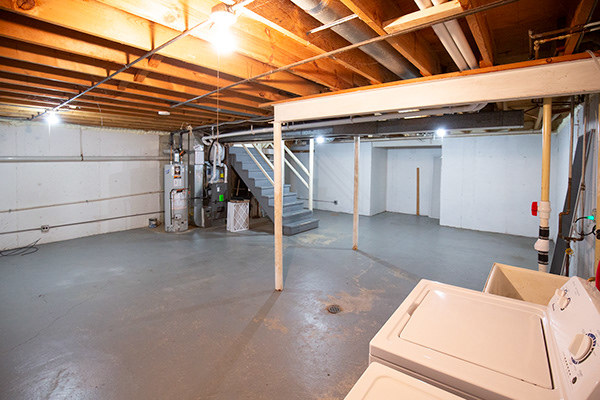 1643 Castbourne Court