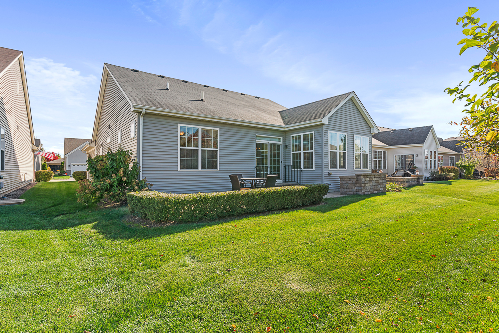 2928 Hillcrest Circle