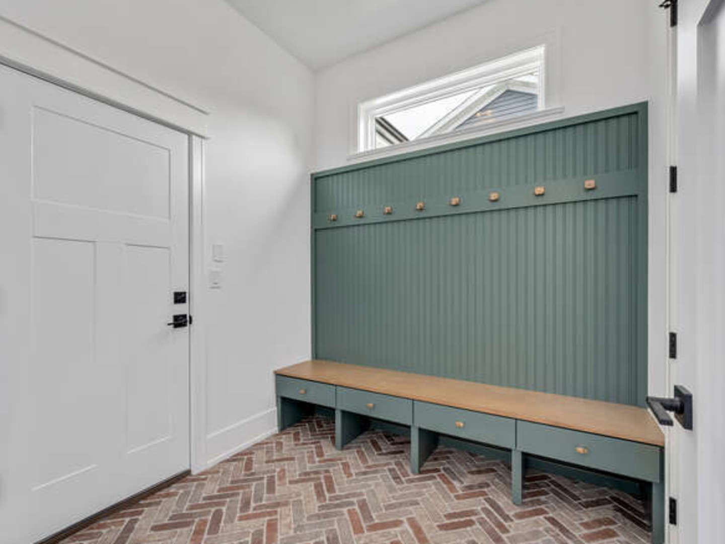 570 S Parkside Avenue