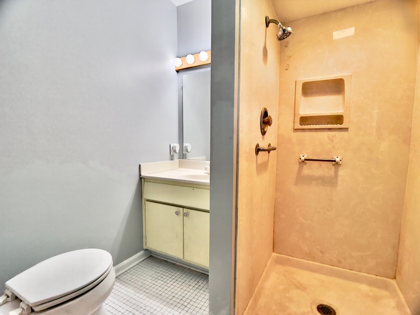 1807 Forrest Boulevard