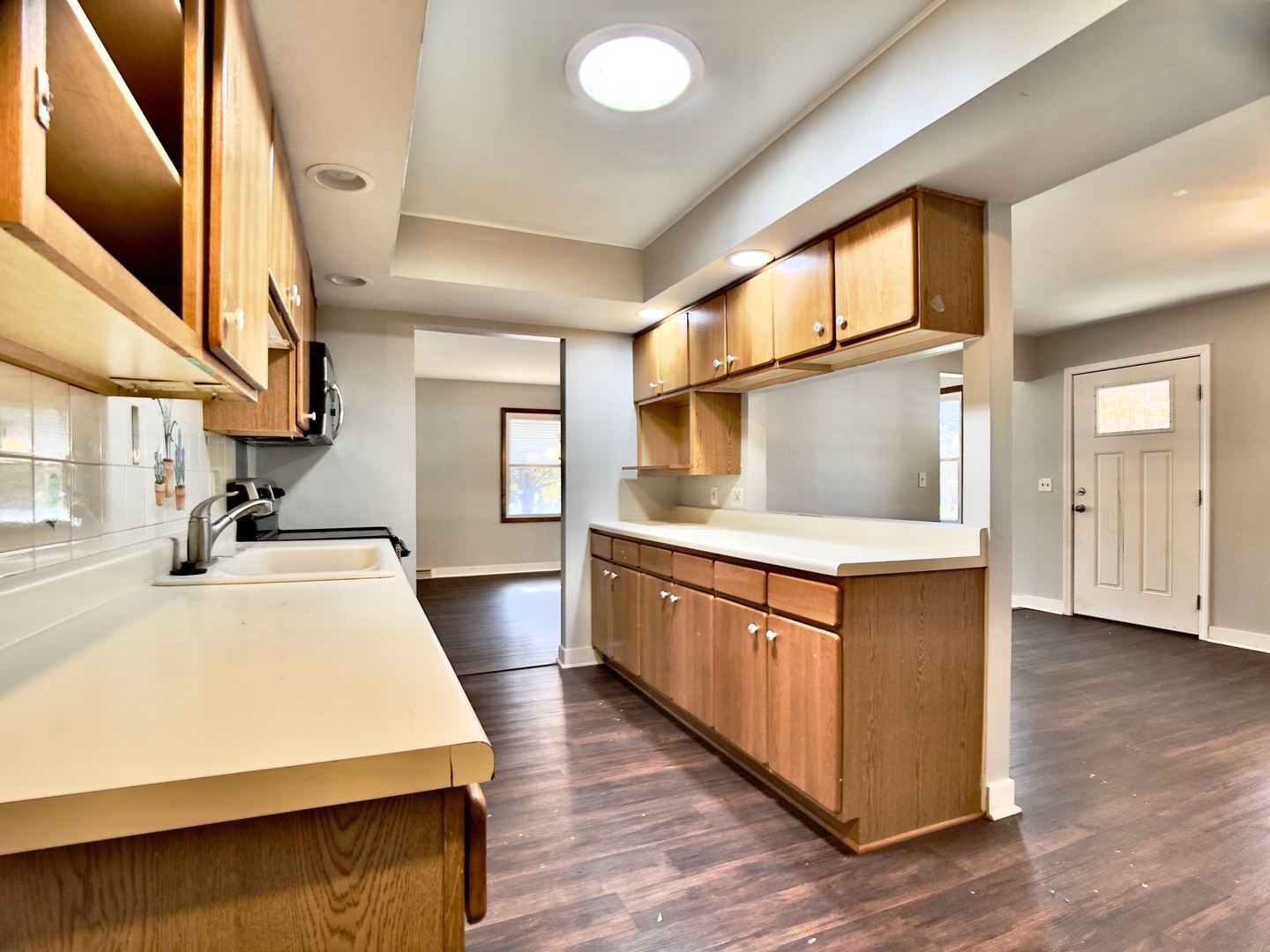 1807 Forrest Boulevard