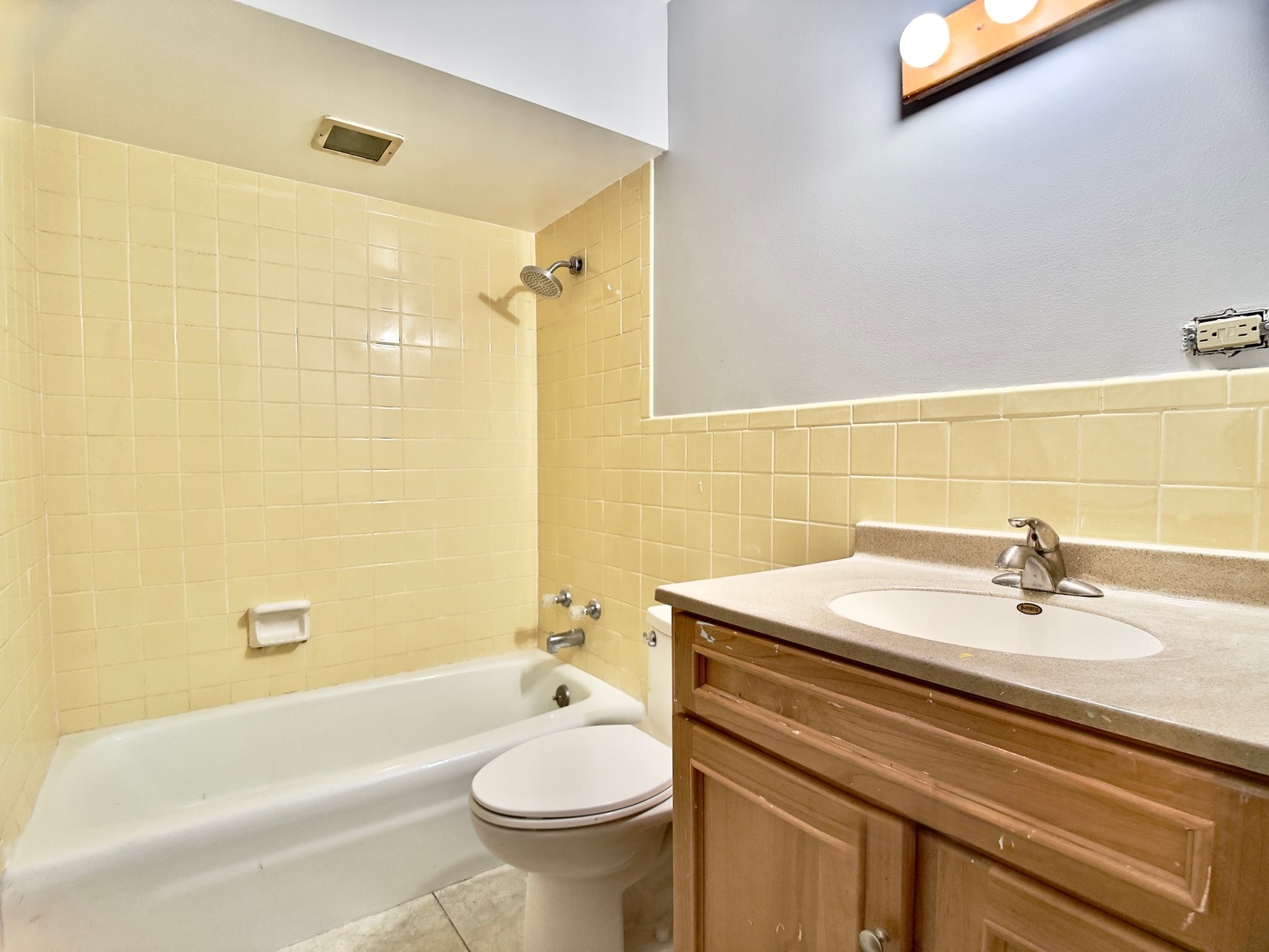 1807 Forrest Boulevard