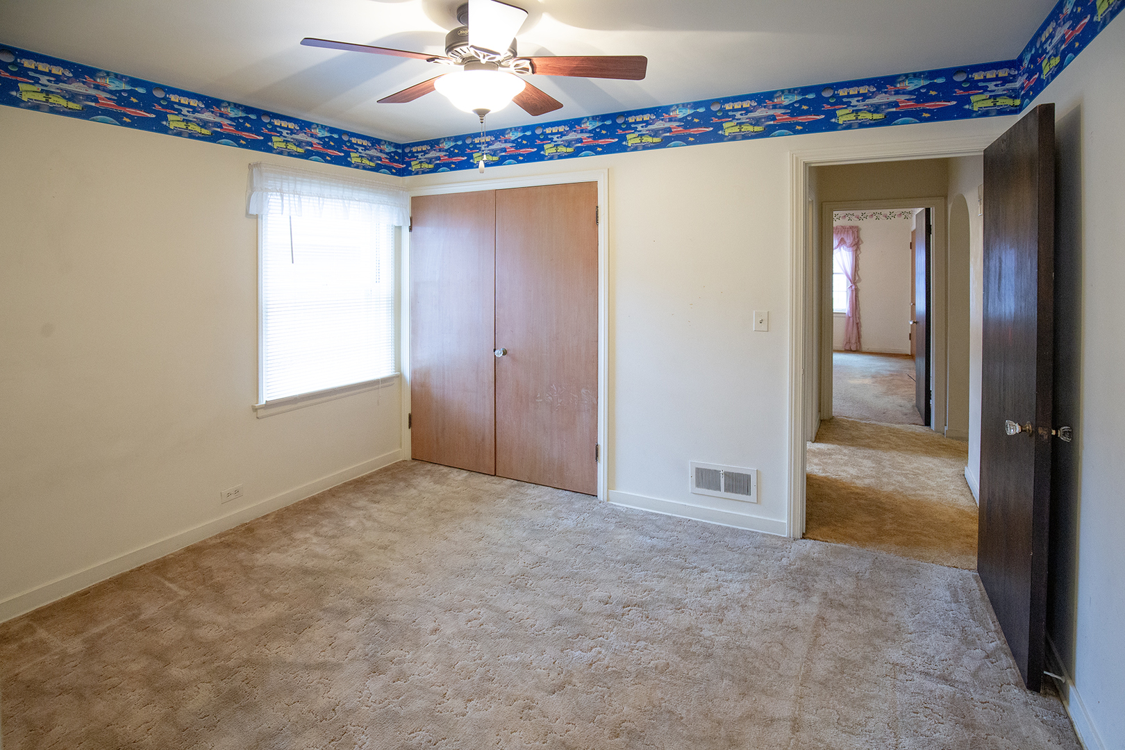 136 S Wisconsin Avenue