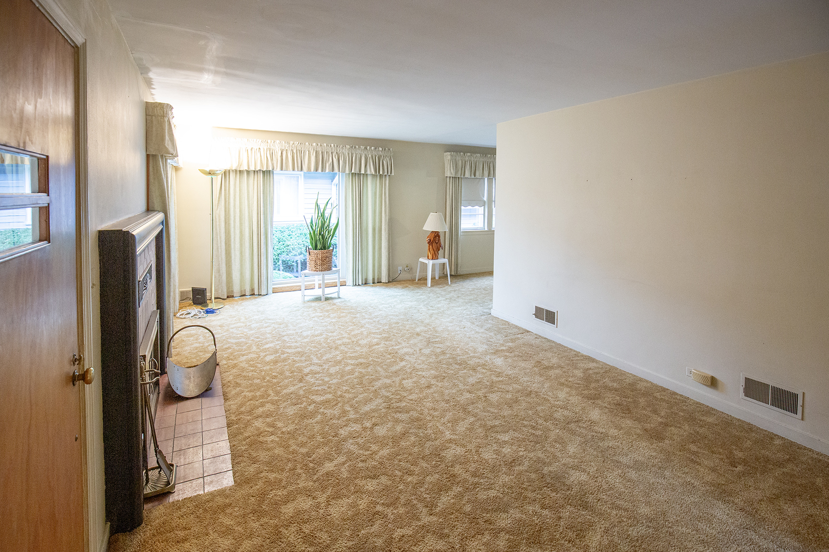 136 S Wisconsin Avenue