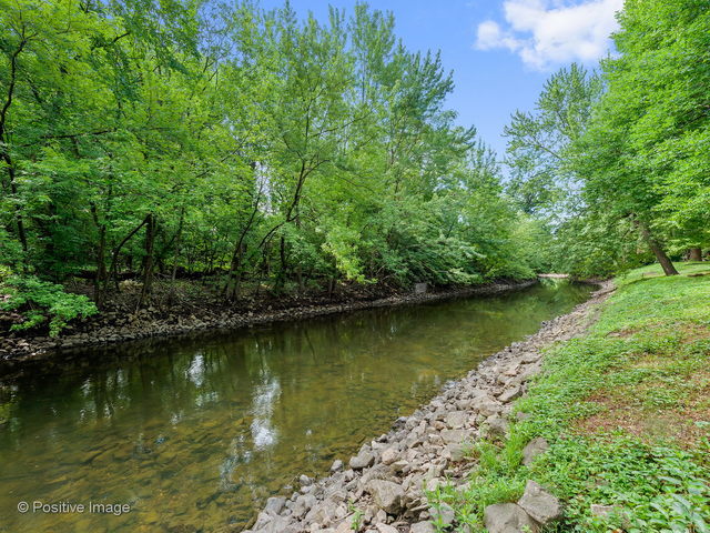 1S085 SPRING Road Unit: 1A