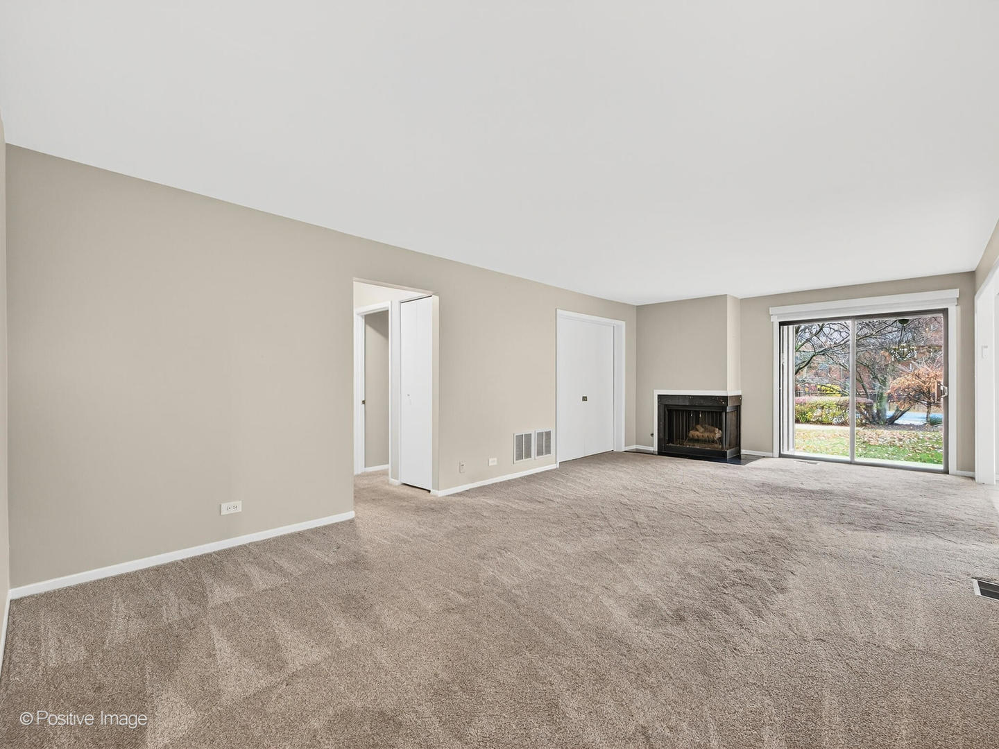 1S085 SPRING Road Unit: 1A