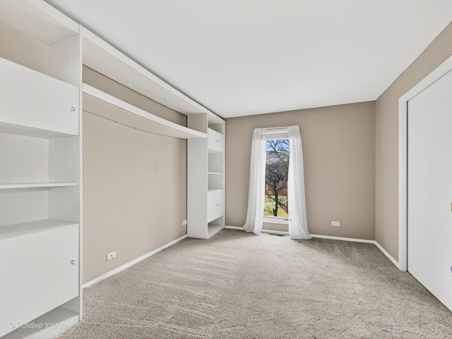 1S085 SPRING Road Unit: 1A