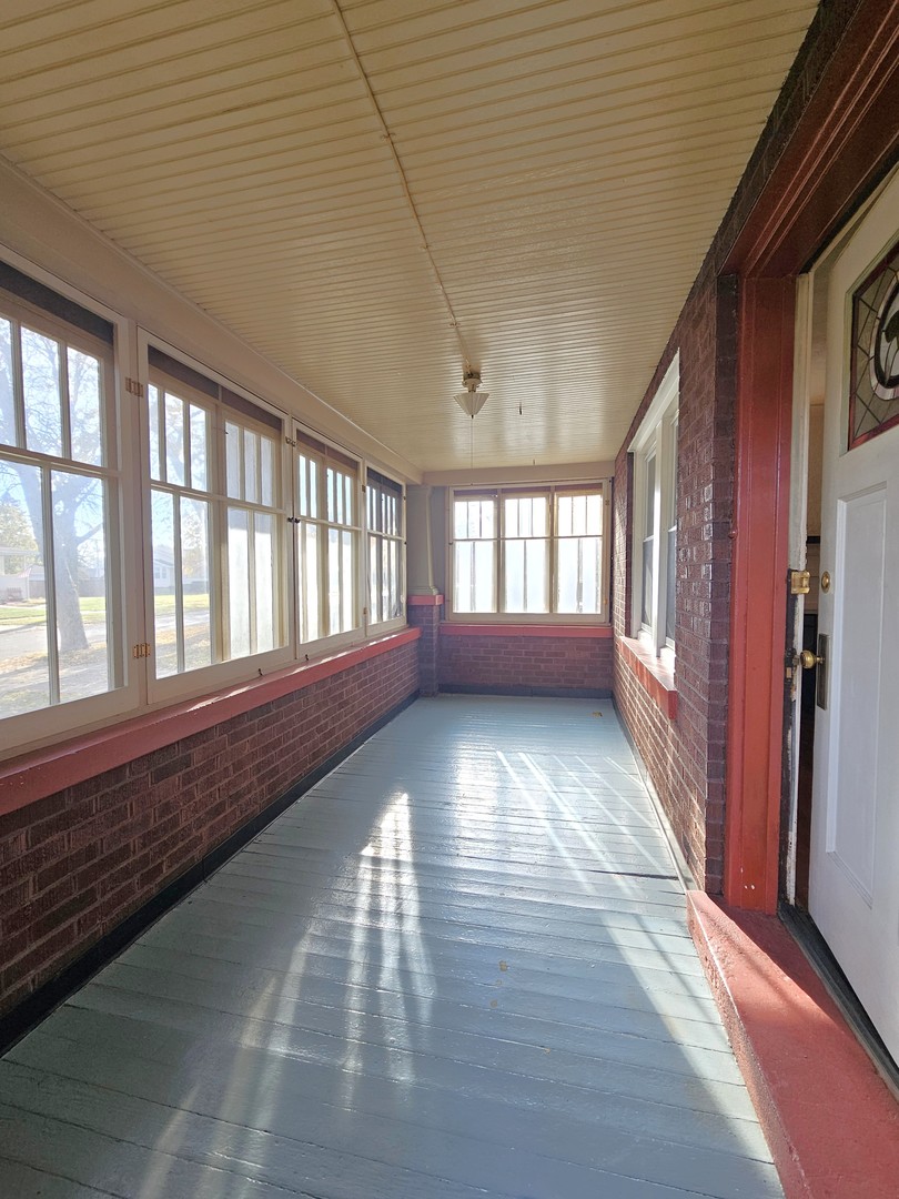 534 S Oakland Avenue