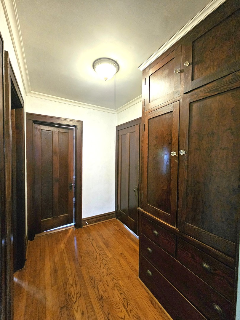 534 S Oakland Avenue