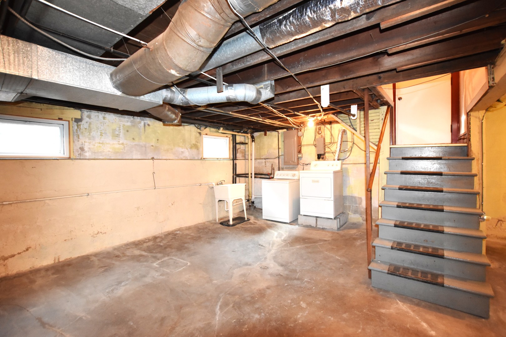 534 S Oakland Avenue