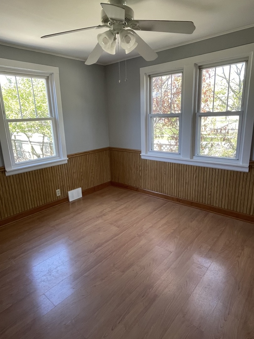 302 S Walnut Street