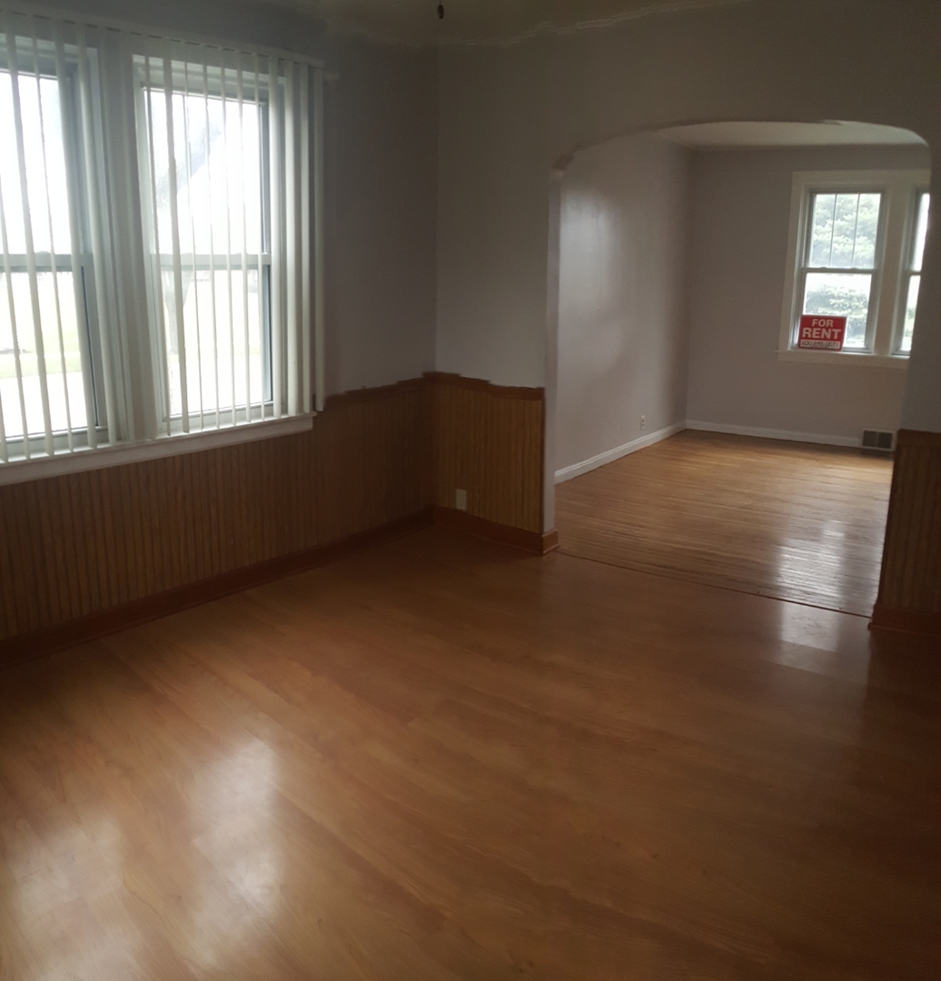 302 S Walnut Street