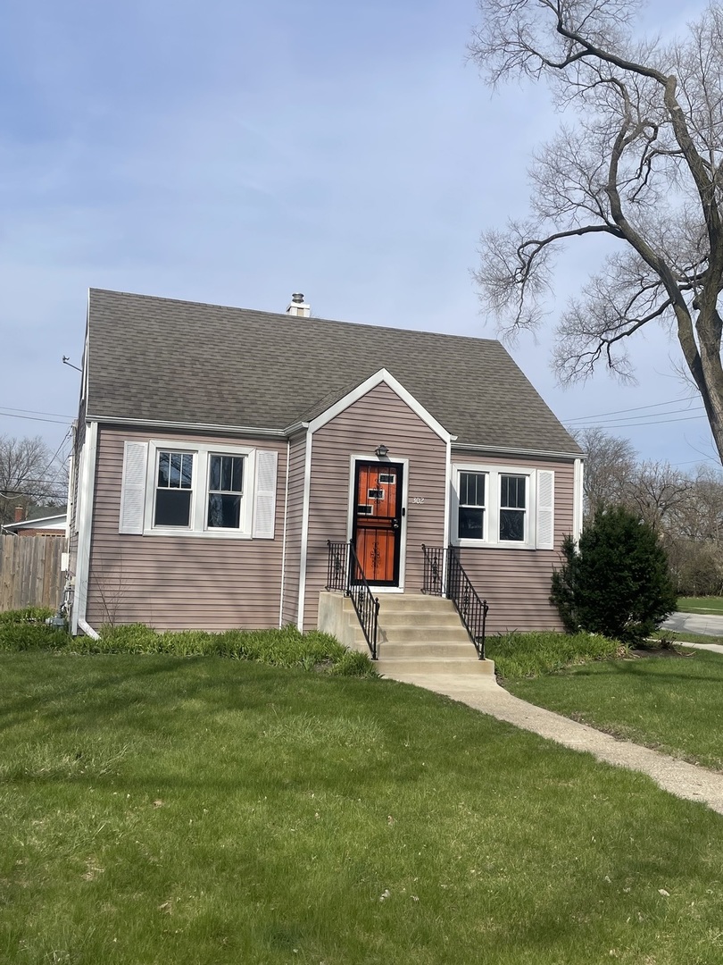 302 S Walnut Street