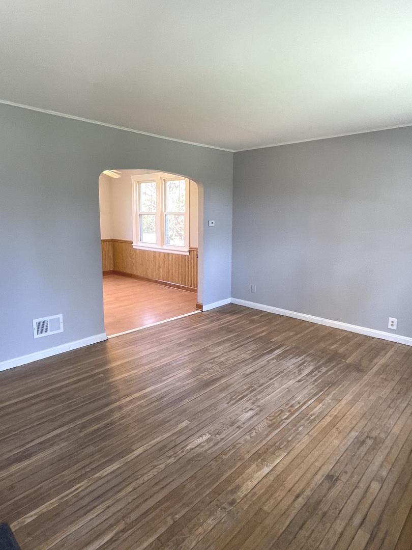 302 S Walnut Street