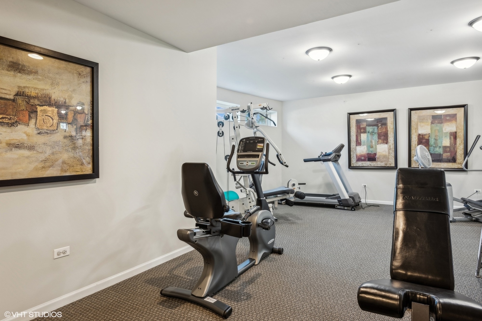 145 S York Street Unit: 426