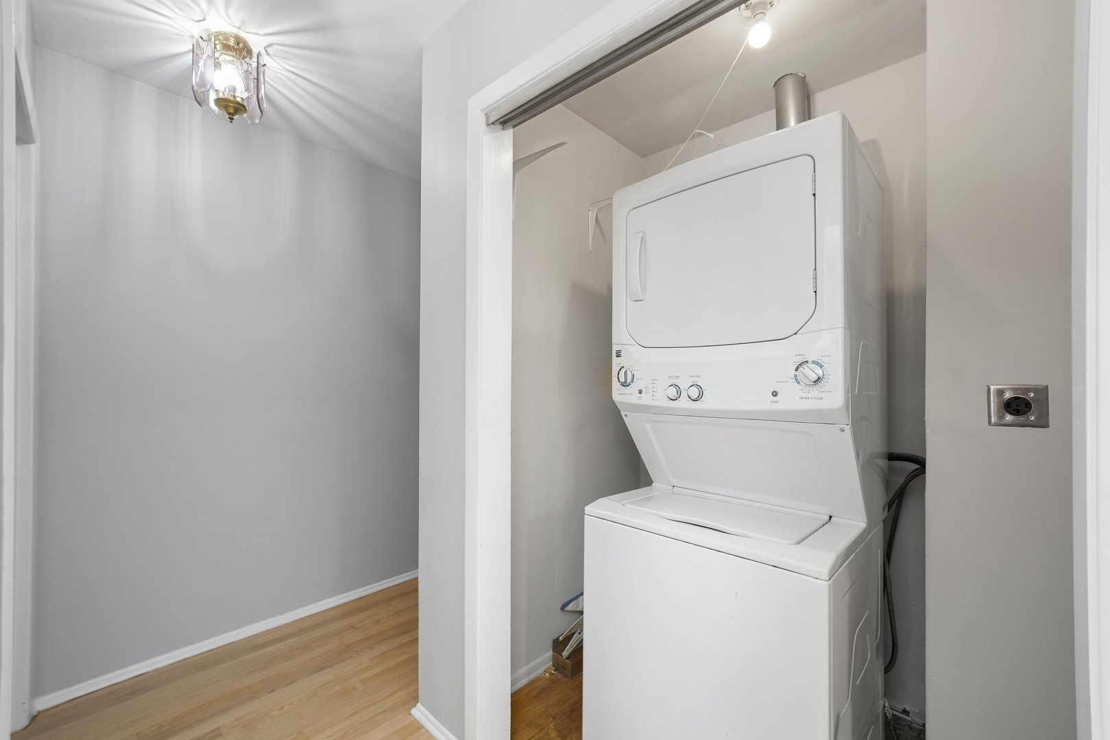 337 E Fullerton Avenue