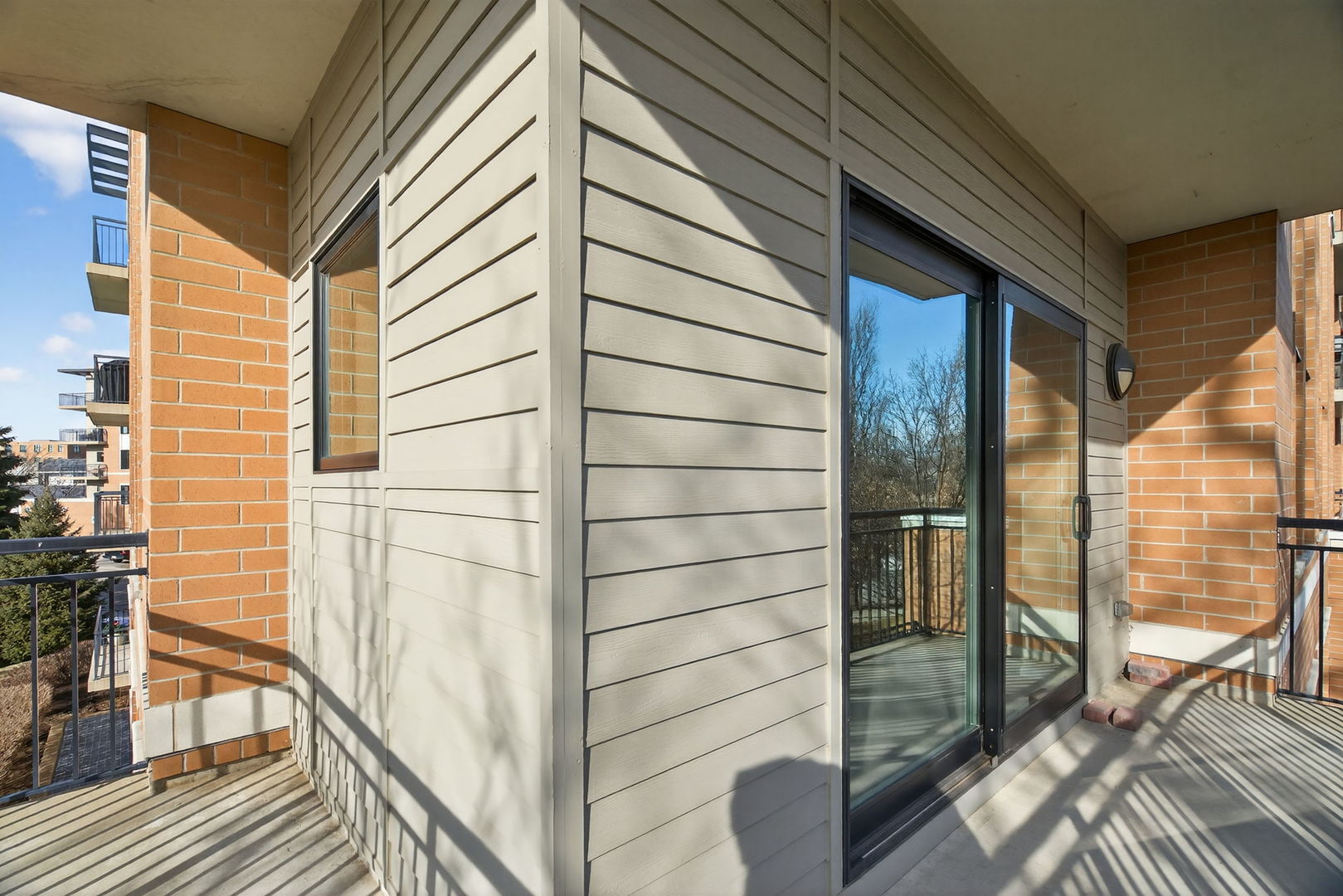 145 S York Street Unit: 310