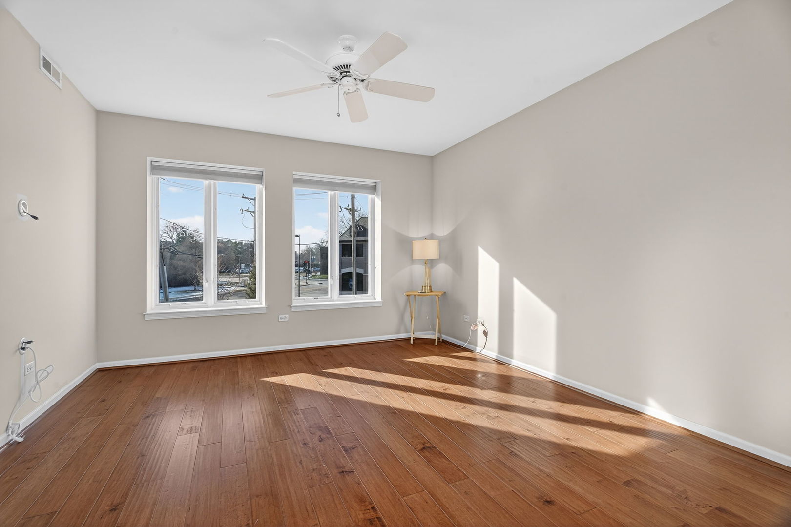 145 S York Street Unit: 310