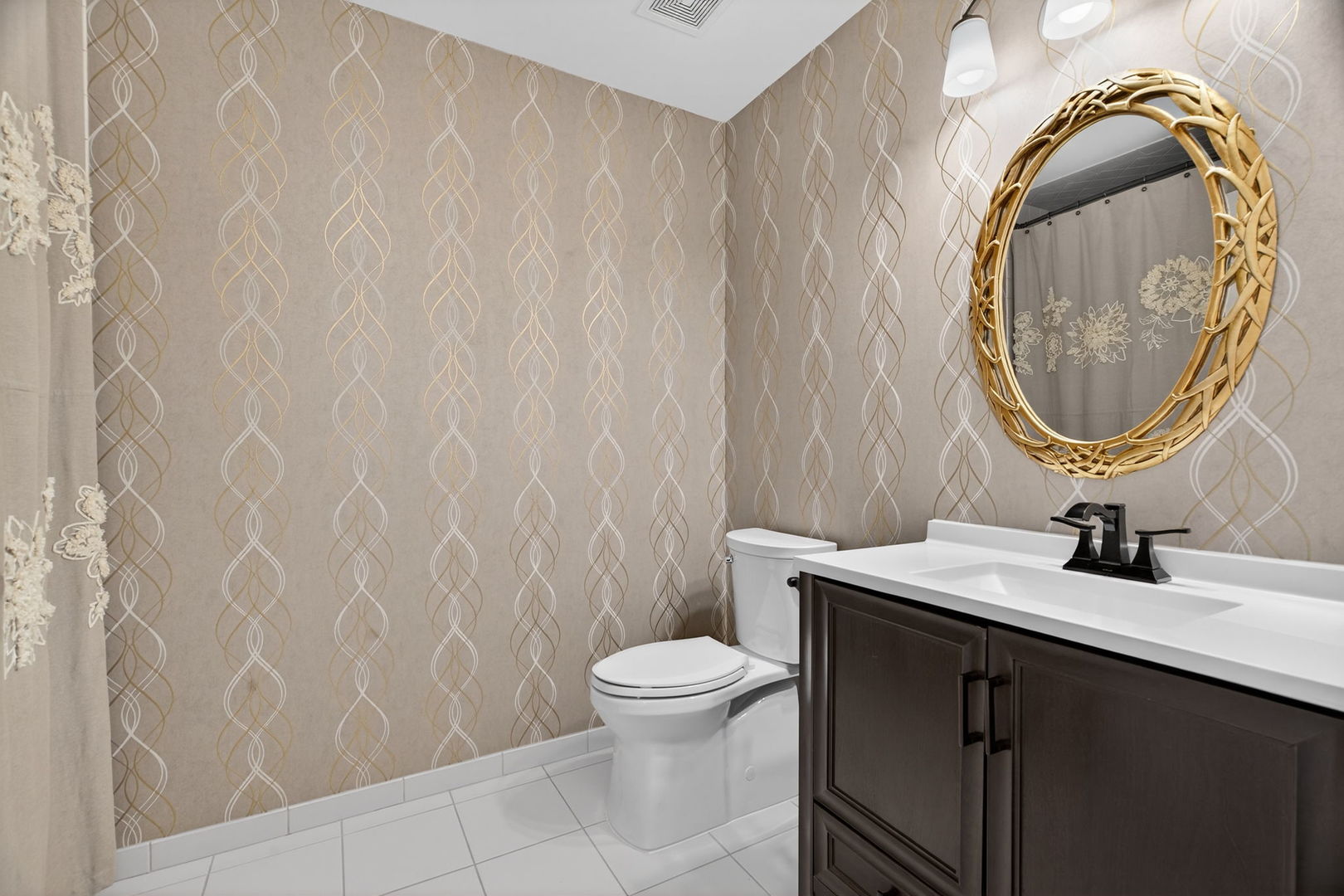 145 S York Street Unit: 310