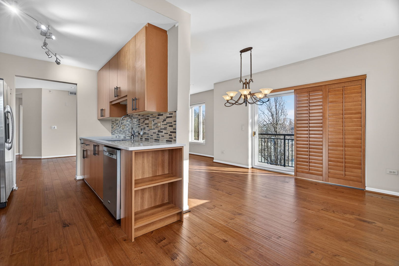 145 S York Street Unit: 310