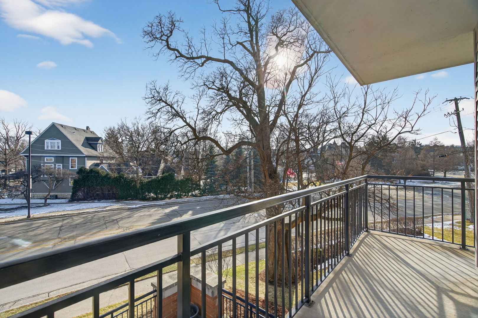 145 S York Street Unit: 310