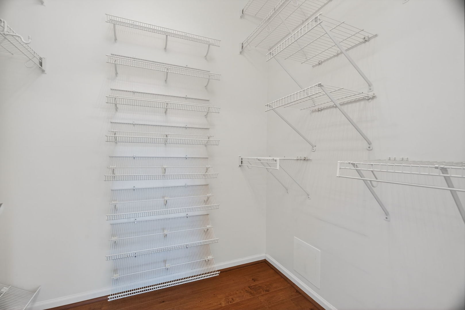 145 S York Street Unit: 310