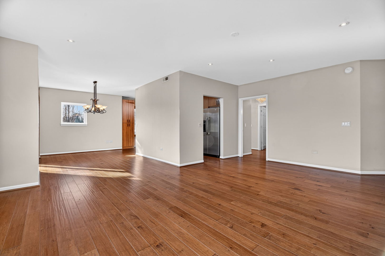 145 S York Street Unit: 310