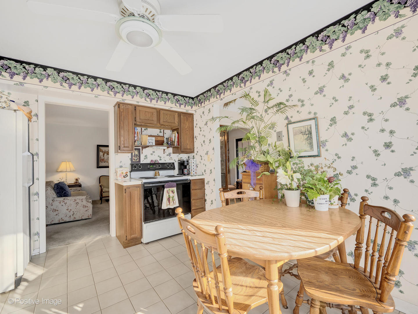 1S055 Spring Road Unit: 2C