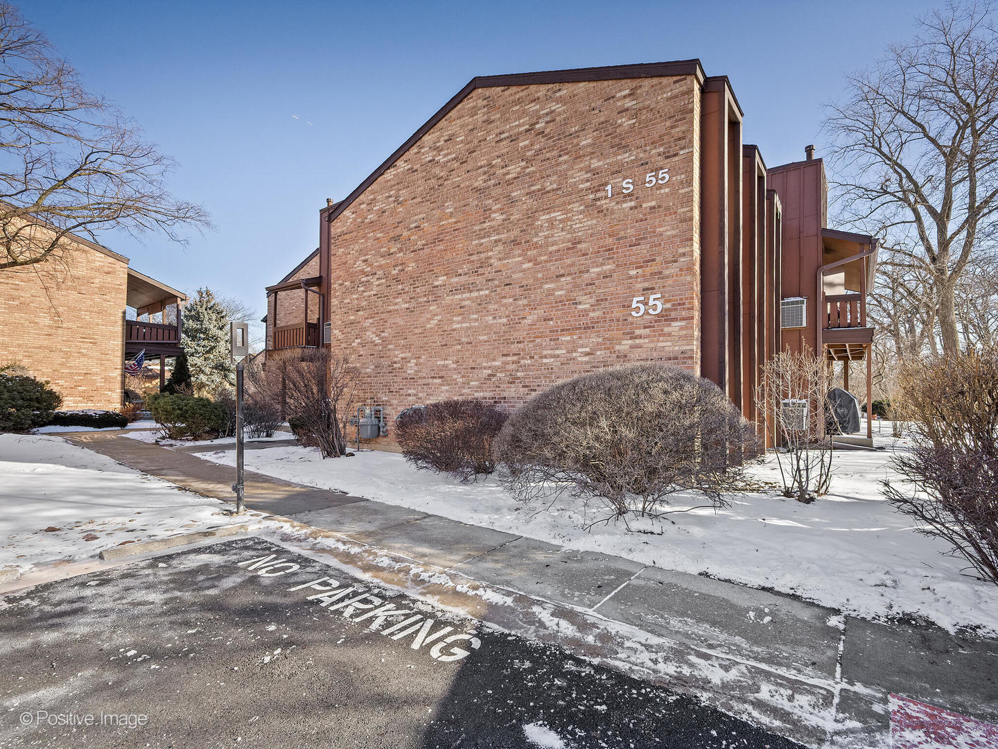 1S055 Spring Road Unit: 2C