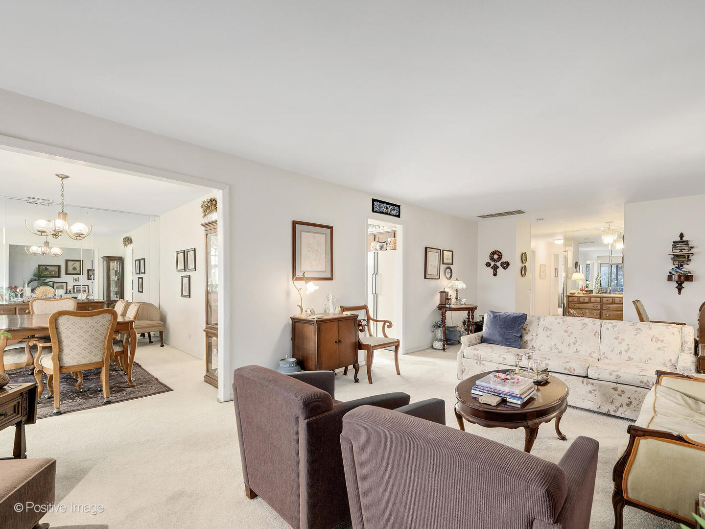 1S055 Spring Road Unit: 2C