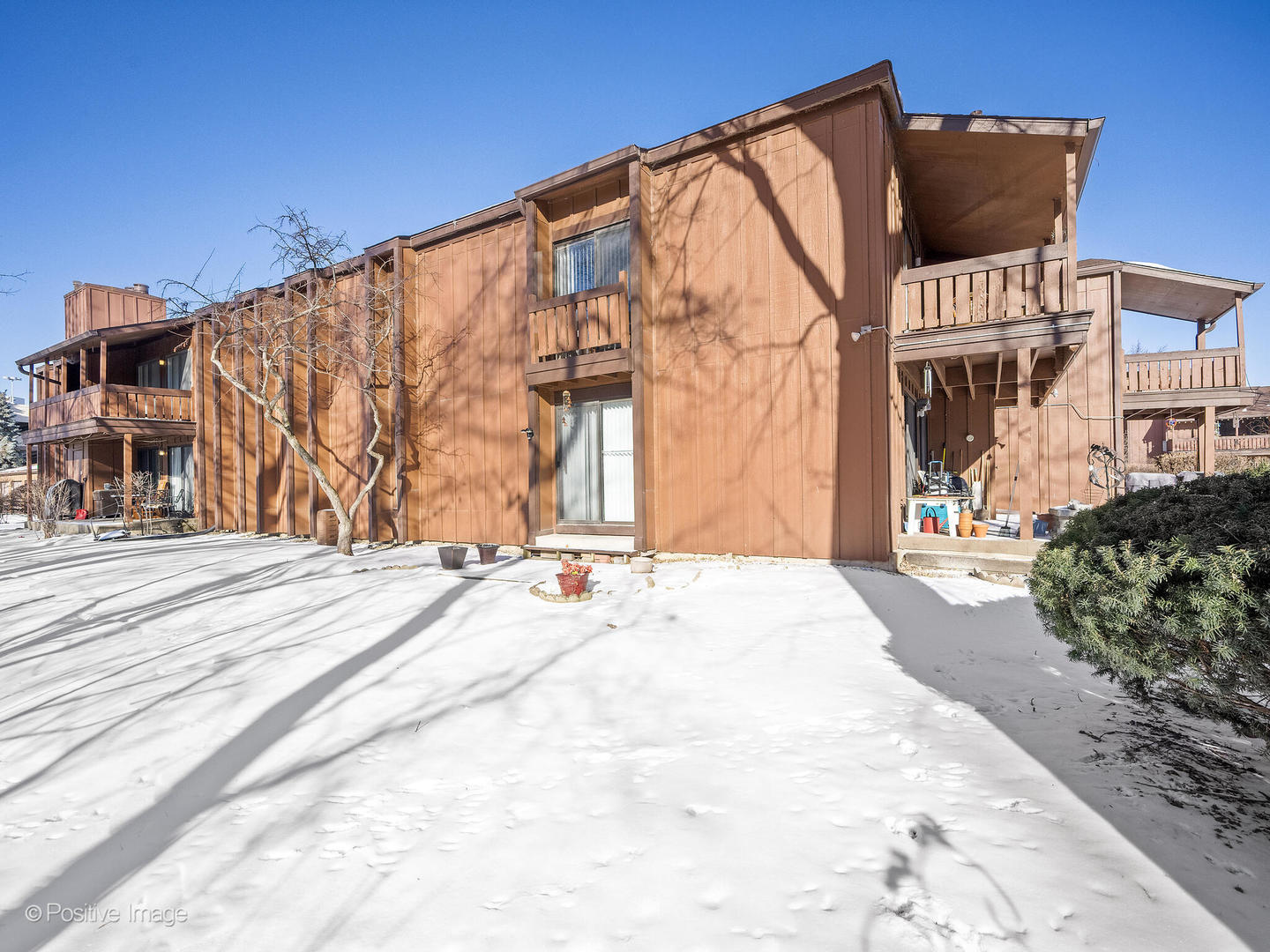 1S055 Spring Road Unit: 2C