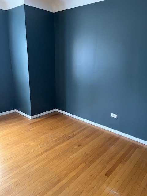 332 N Hamlin Avenue Unit: 3