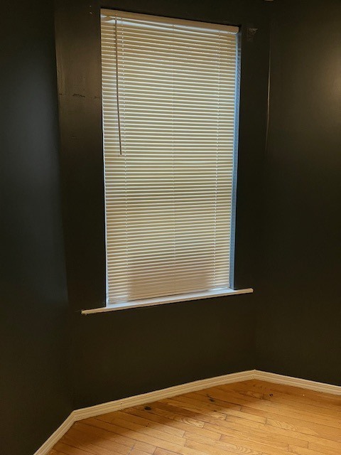 332 N Hamlin Avenue Unit: 3