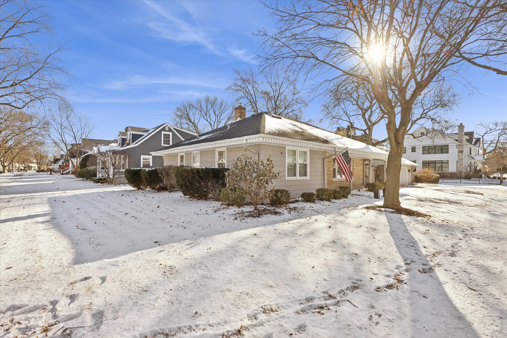 685 S Kearsage Avenue