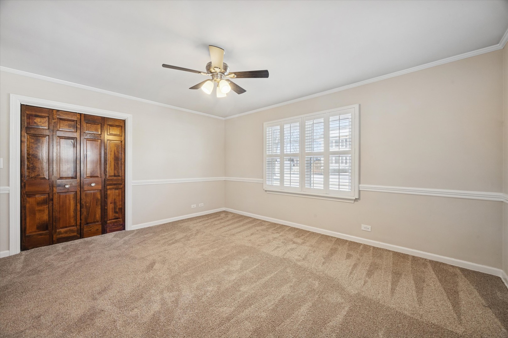 685 S Kearsage Avenue