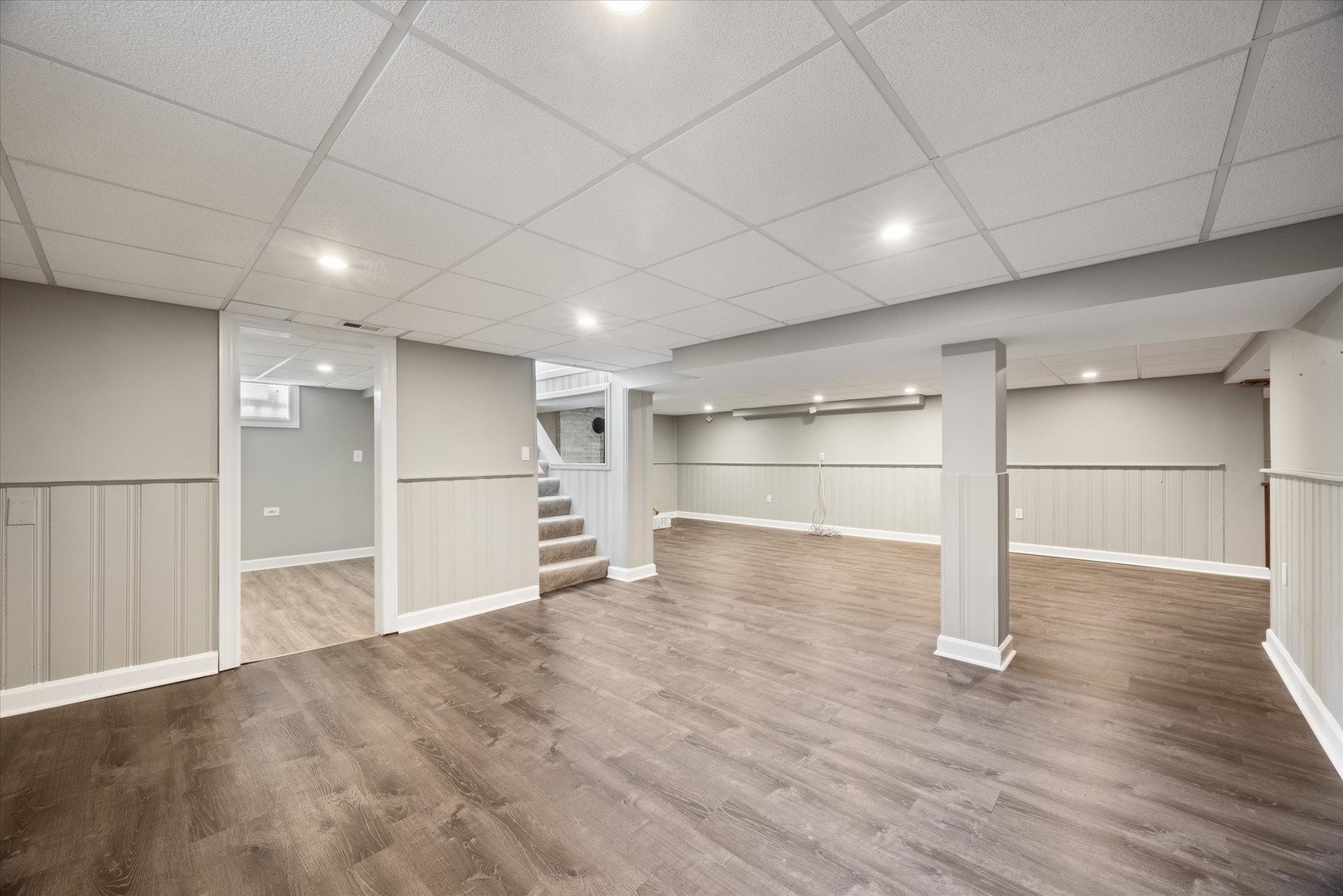 685 S Kearsage Avenue