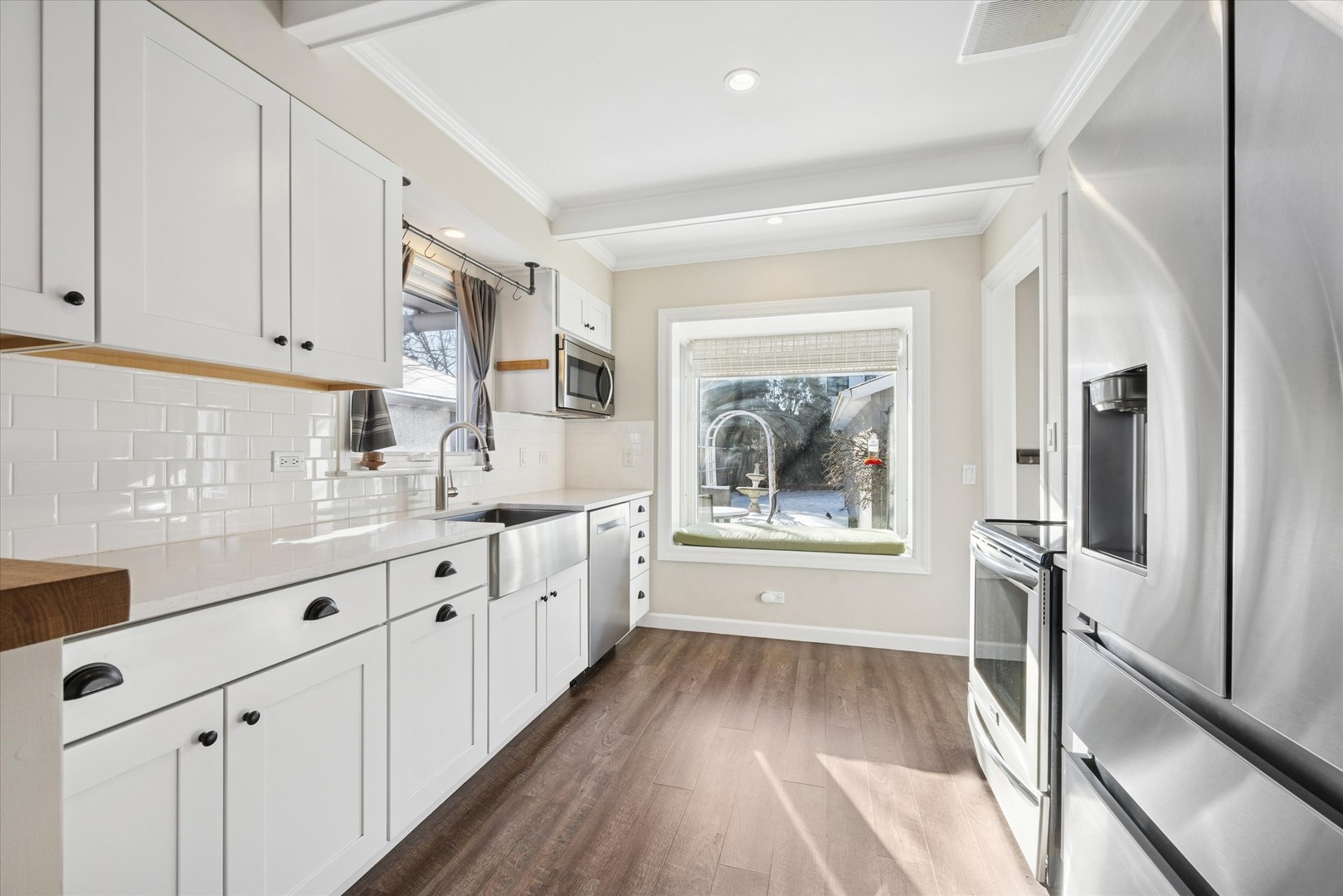 685 S Kearsage Avenue