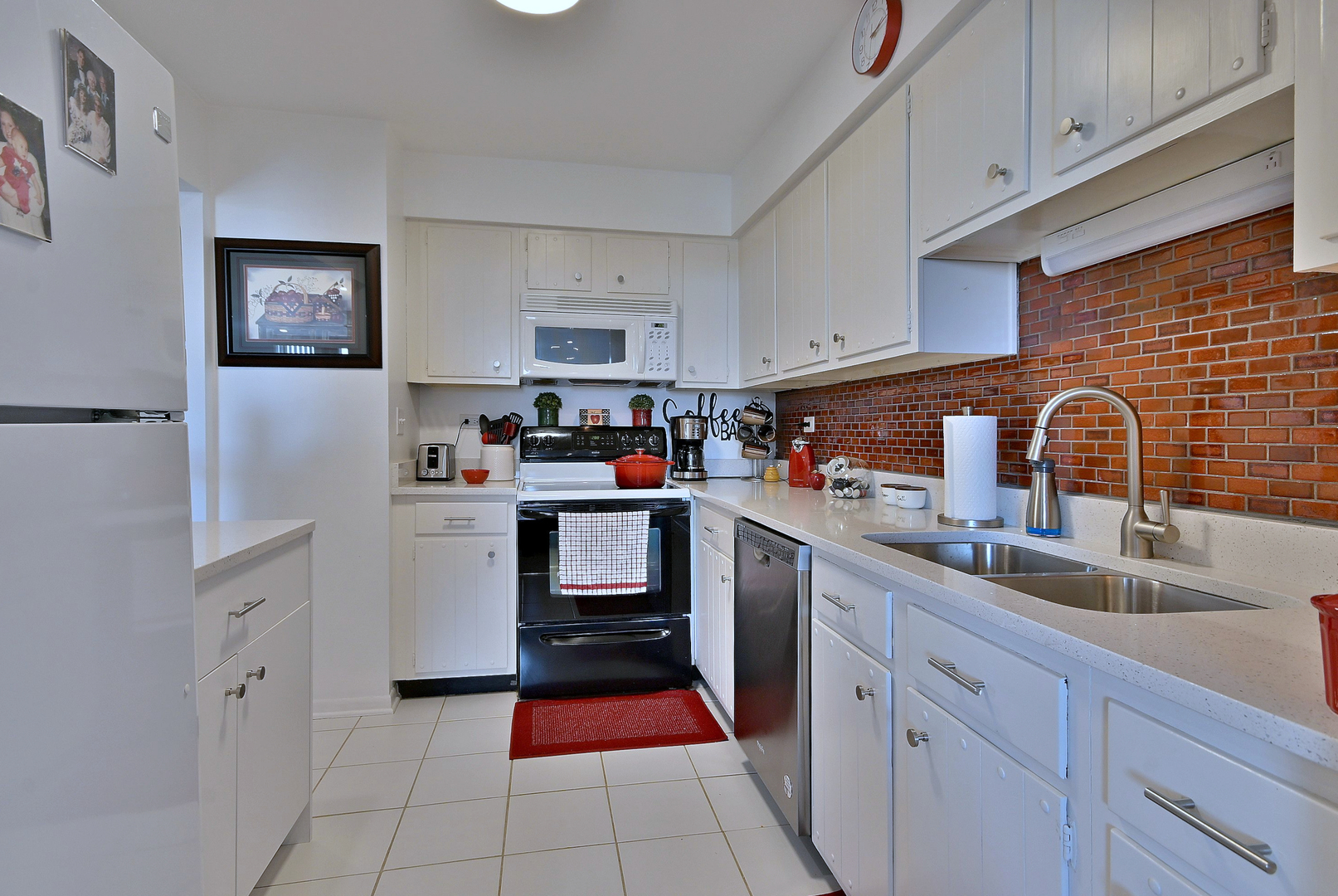 190 S Wood Dale Road Unit: 902