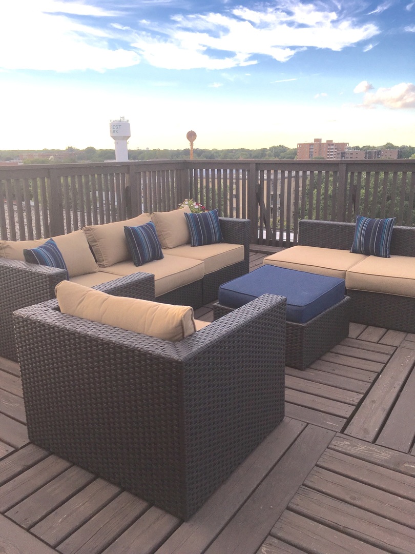 140 Marengo Avenue Unit: 105
