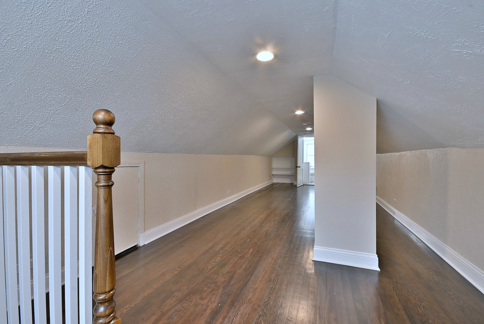 9016 Southview Avenue