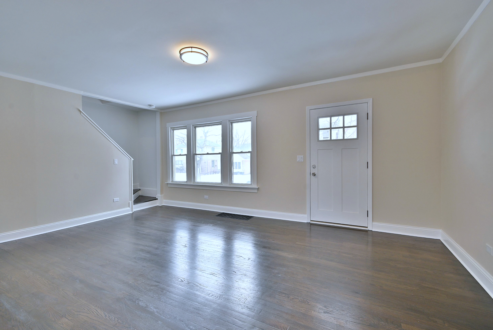 9016 Southview Avenue