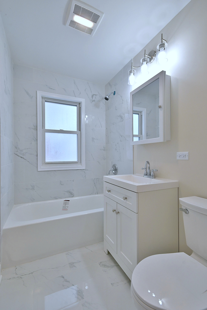 9016 Southview Avenue