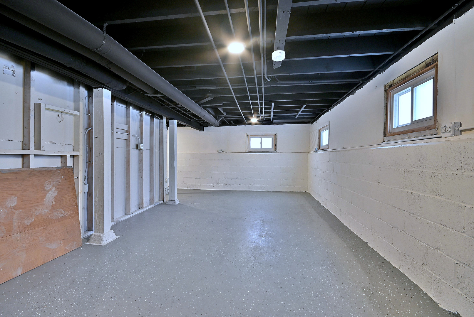 9016 Southview Avenue