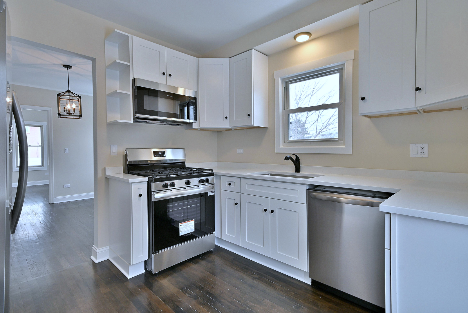 9016 Southview Avenue