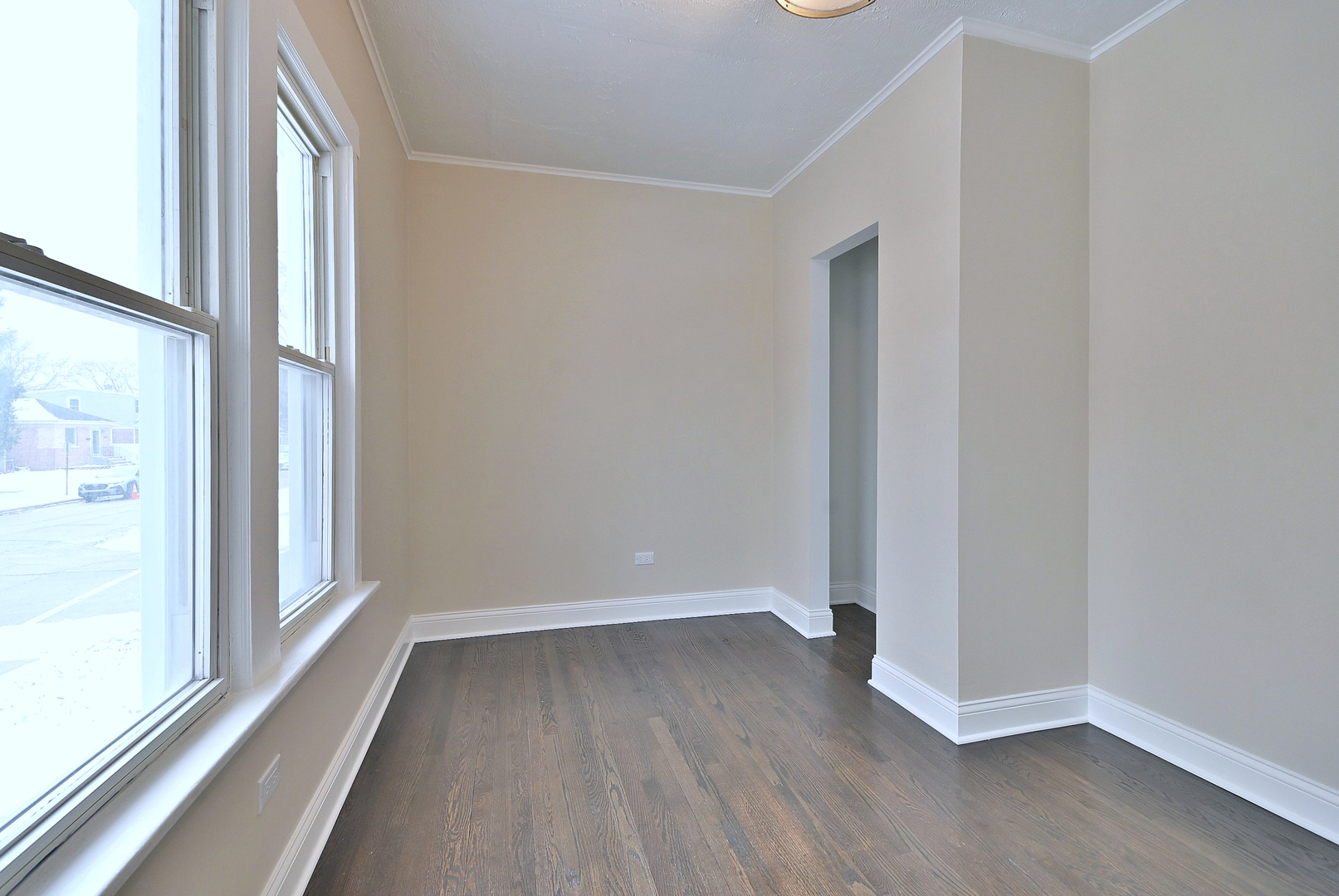 9016 Southview Avenue