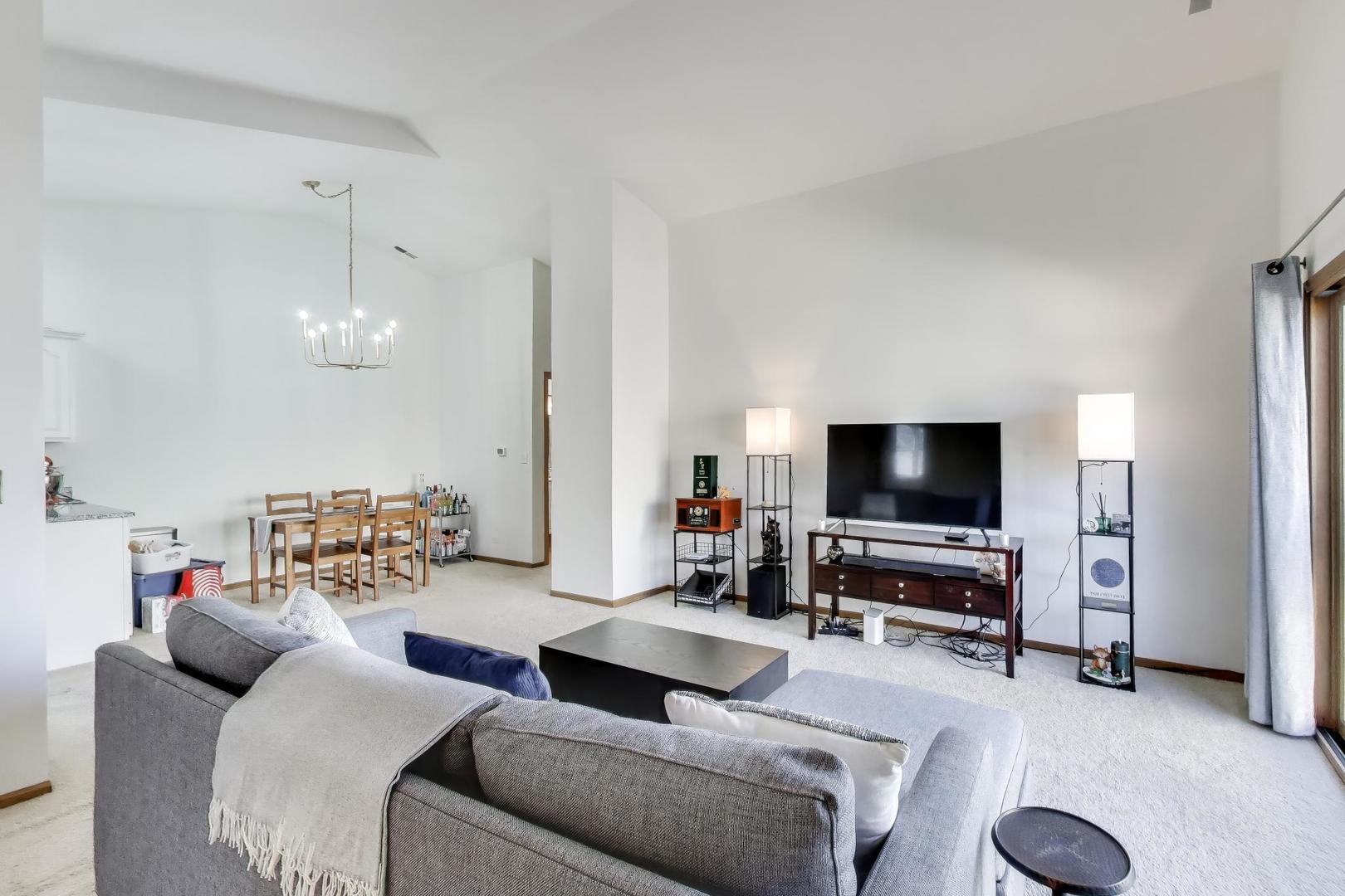 7414 Canterbury Place Unit: 2-6